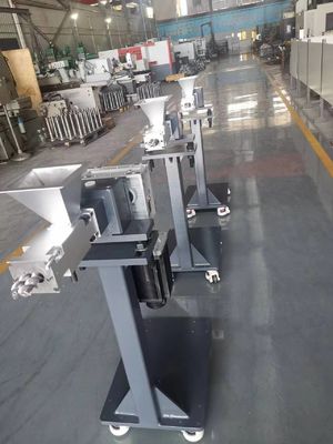 Co-rotante alimentatore laterale per macchinari in plastica per PP PE POM PVC PET Alta efficienza